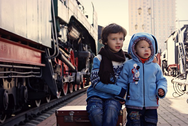 děti u vlaku